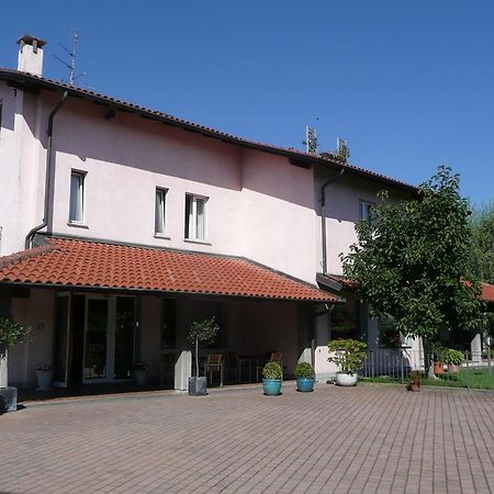 Cravero Rooms Caltignaga Buitenkant foto