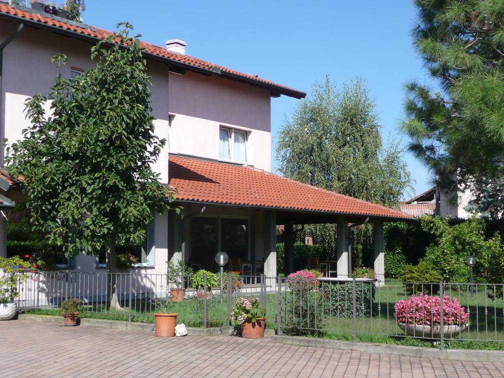 Cravero Rooms Caltignaga Buitenkant foto
